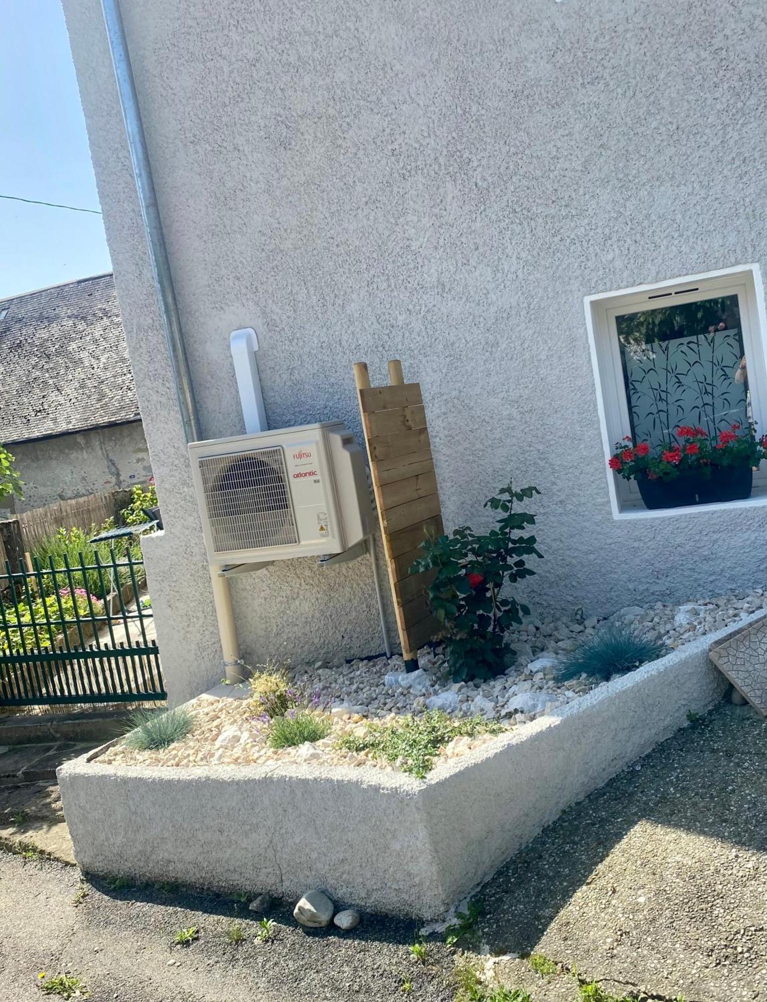 Maison De Village Entre Lac Et Montagne La Motte-Servolex Exterior foto